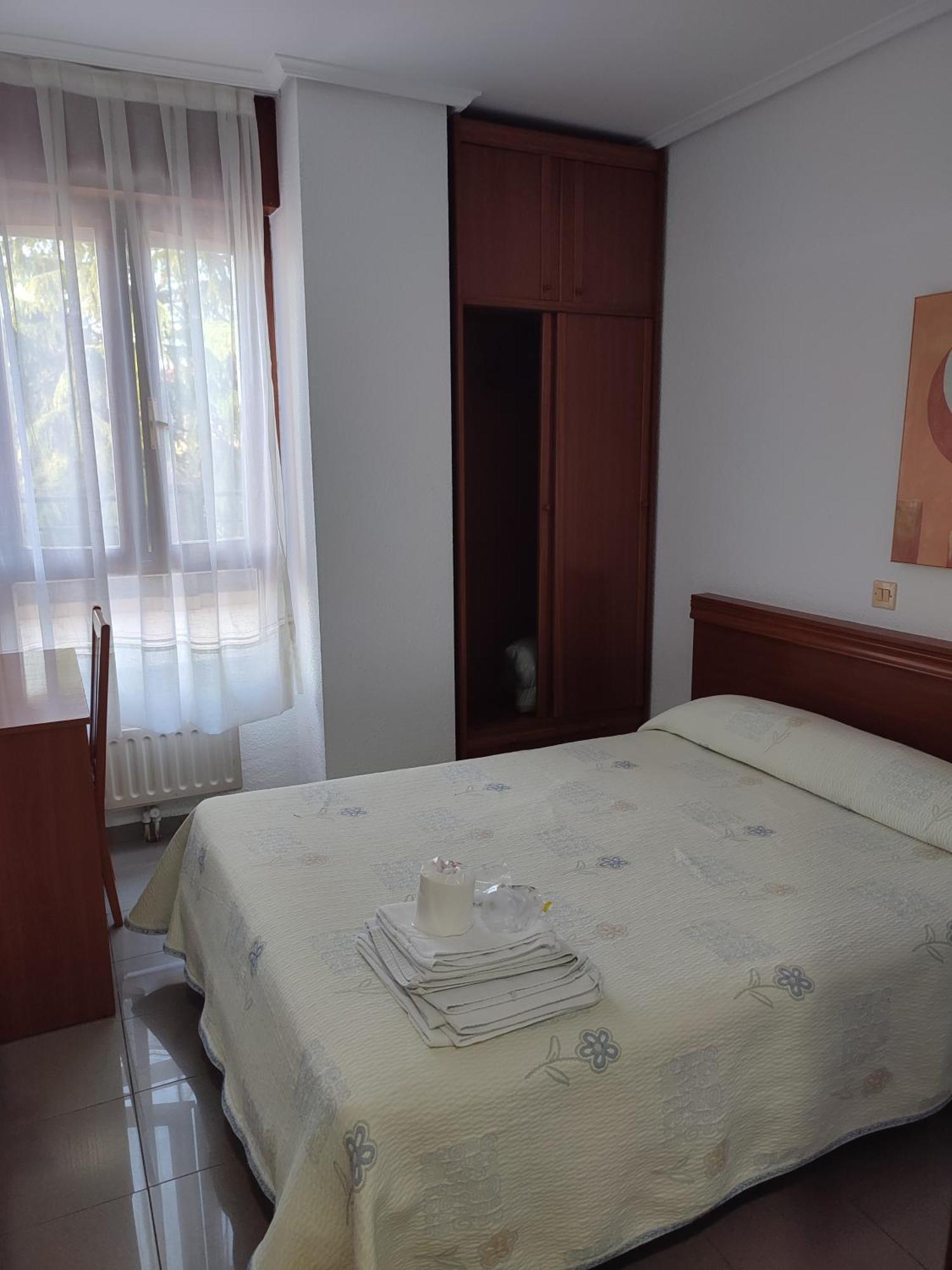 Pension Rada Solares Zewnętrze zdjęcie